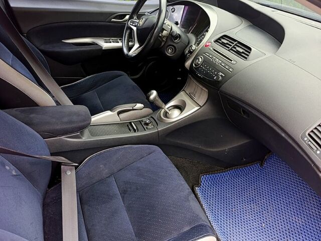 Хонда Цивик, объемом двигателя 1.8 л и пробегом 240 тыс. км за 4658 $, фото 2 на Automoto.ua
