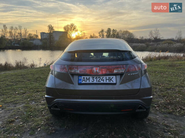 Хонда Цивик, объемом двигателя 1.8 л и пробегом 160 тыс. км за 7500 $, фото 5 на Automoto.ua