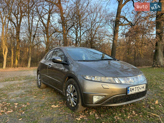 Хонда Цивик, объемом двигателя 1.8 л и пробегом 160 тыс. км за 7500 $, фото 2 на Automoto.ua