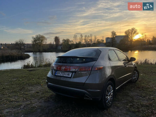 Хонда Цивик, объемом двигателя 1.8 л и пробегом 160 тыс. км за 7500 $, фото 4 на Automoto.ua