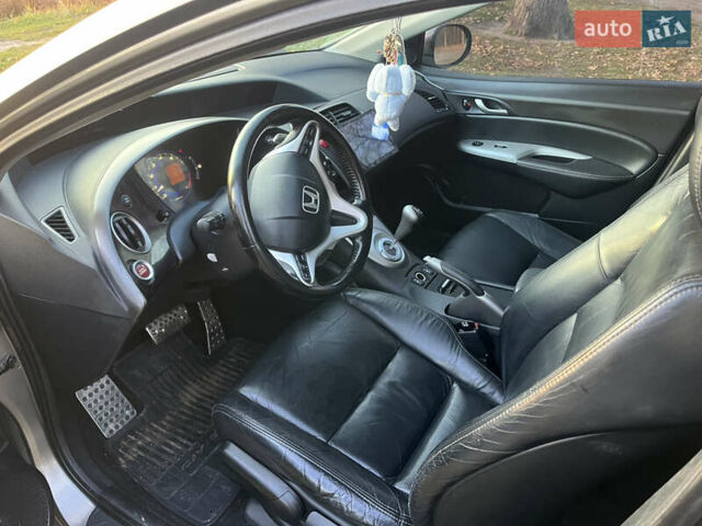 Хонда Цивик, объемом двигателя 1.8 л и пробегом 160 тыс. км за 7500 $, фото 11 на Automoto.ua