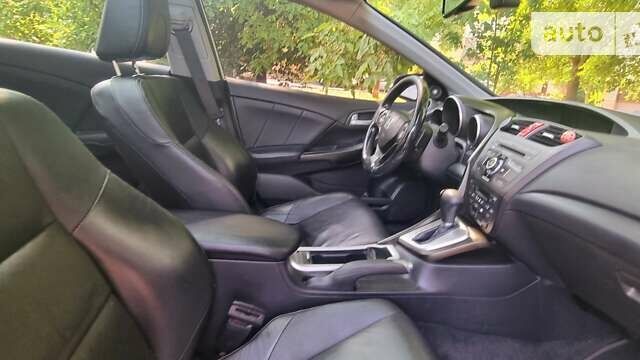 Хонда Цивик, объемом двигателя 1.8 л и пробегом 146 тыс. км за 11300 $, фото 10 на Automoto.ua