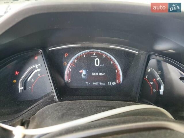 Хонда Цивик, объемом двигателя 1.5 л и пробегом 107 тыс. км за 5000 $, фото 3 на Automoto.ua