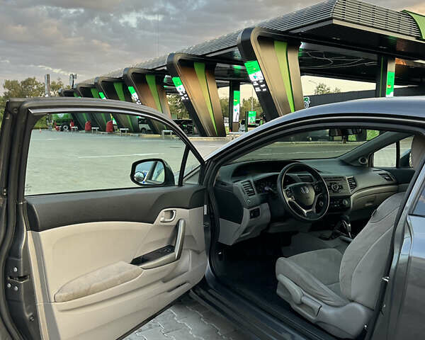 Хонда Цивик, объемом двигателя 1.8 л и пробегом 137 тыс. км за 9400 $, фото 7 на Automoto.ua