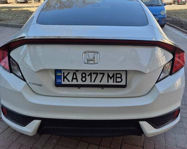 Хонда Цивик, объемом двигателя 2 л и пробегом 180 тыс. км за 14500 $, фото 9 на Automoto.ua