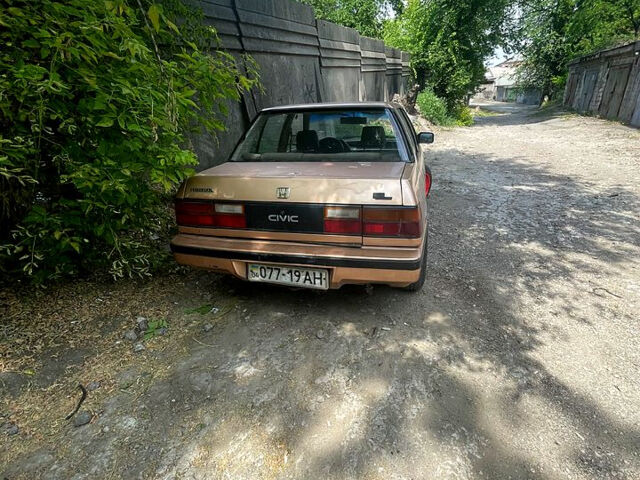 Хонда Цивик, объемом двигателя 1.5 л и пробегом 270 тыс. км за 680 $, фото 3 на Automoto.ua