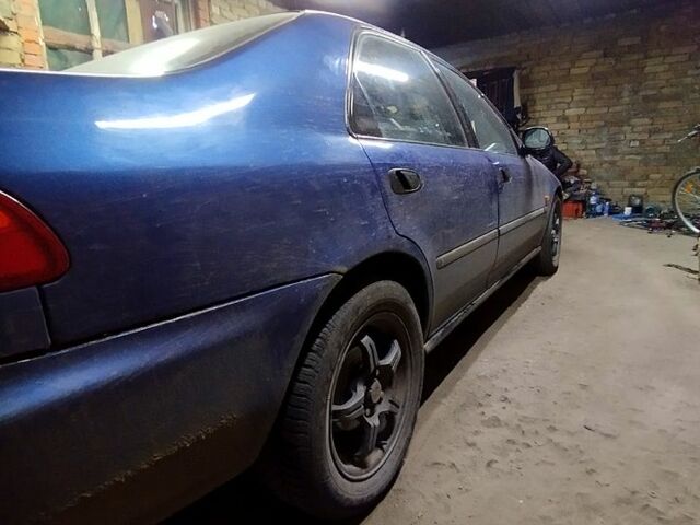 Хонда Цивик, объемом двигателя 1.3 л и пробегом 0 тыс. км за 1350 $, фото 3 на Automoto.ua