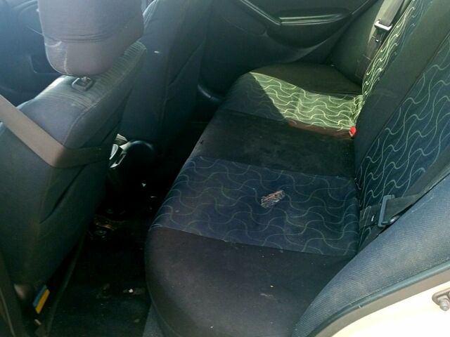 Хонда Цивик, объемом двигателя 1.6 л и пробегом 178 тыс. км за 3900 $, фото 3 на Automoto.ua