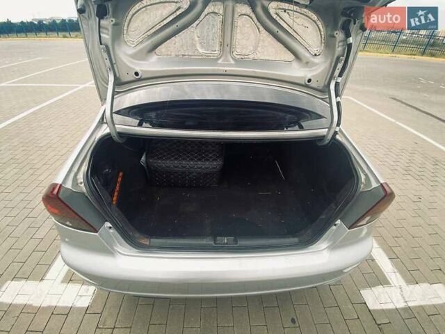 Хонда Цивик, объемом двигателя 1.59 л и пробегом 310 тыс. км за 3800 $, фото 25 на Automoto.ua