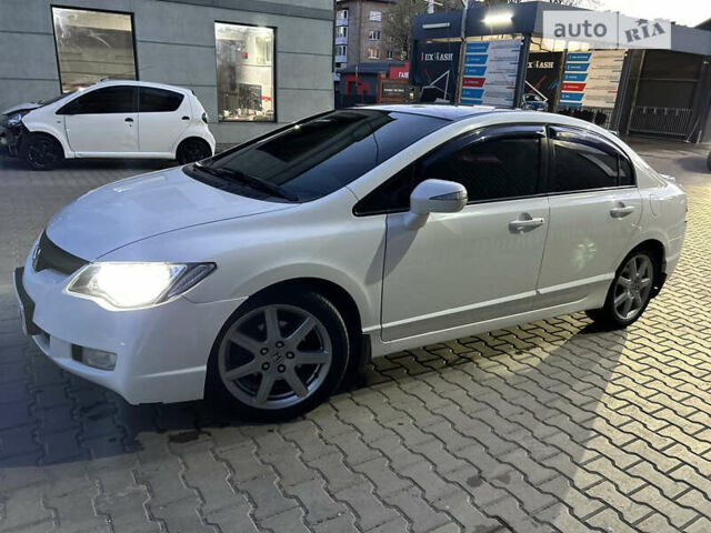 Хонда Цивик, объемом двигателя 1.8 л и пробегом 347 тыс. км за 6600 $, фото 2 на Automoto.ua