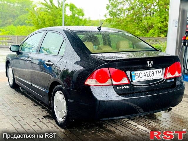 Хонда Цивик, объемом двигателя 1.3 л и пробегом 135 тыс. км за 6900 $, фото 6 на Automoto.ua