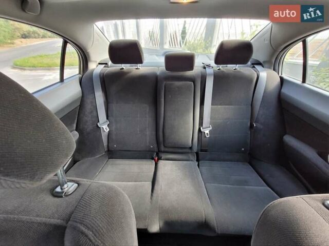 Хонда Цивик, объемом двигателя 1.8 л и пробегом 326 тыс. км за 6500 $, фото 9 на Automoto.ua