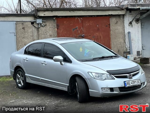 Хонда Цивик, объемом двигателя 18 л и пробегом 235 тыс. км за 6000 $, фото 6 на Automoto.ua