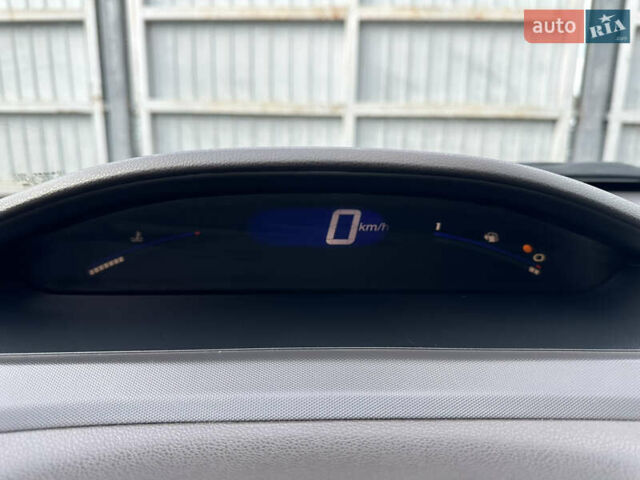 Хонда Цивик, объемом двигателя 1.8 л и пробегом 235 тыс. км за 6700 $, фото 13 на Automoto.ua