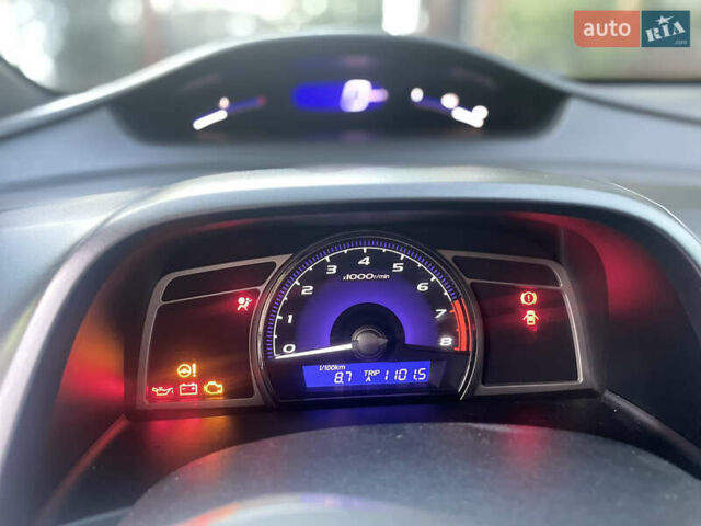 Хонда Цивик, объемом двигателя 1.8 л и пробегом 98 тыс. км за 6900 $, фото 19 на Automoto.ua