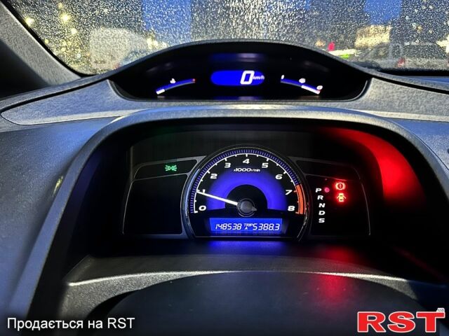 Хонда Цивик, объемом двигателя 1.8 л и пробегом 147 тыс. км за 8500 $, фото 7 на Automoto.ua