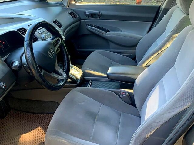 Хонда Цивик, объемом двигателя 1.8 л и пробегом 245 тыс. км за 6900 $, фото 2 на Automoto.ua