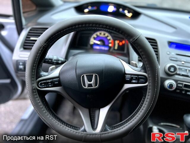 Хонда Цивик, объемом двигателя 18 л и пробегом 235 тыс. км за 6000 $, фото 10 на Automoto.ua