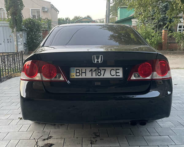 Хонда Цивик, объемом двигателя 1.8 л и пробегом 98 тыс. км за 6900 $, фото 6 на Automoto.ua