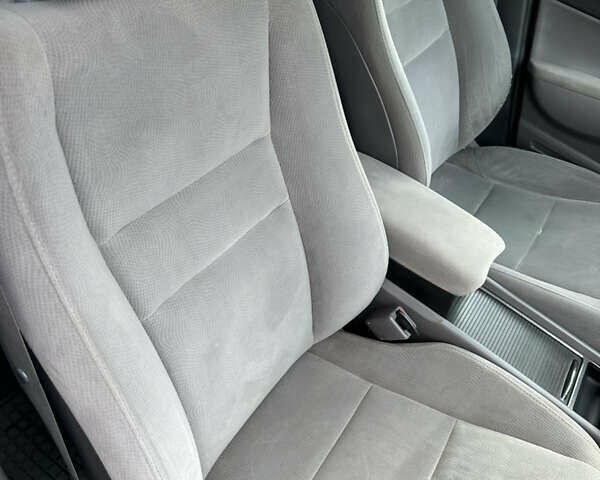 Хонда Цивик, объемом двигателя 1.8 л и пробегом 235 тыс. км за 6700 $, фото 15 на Automoto.ua