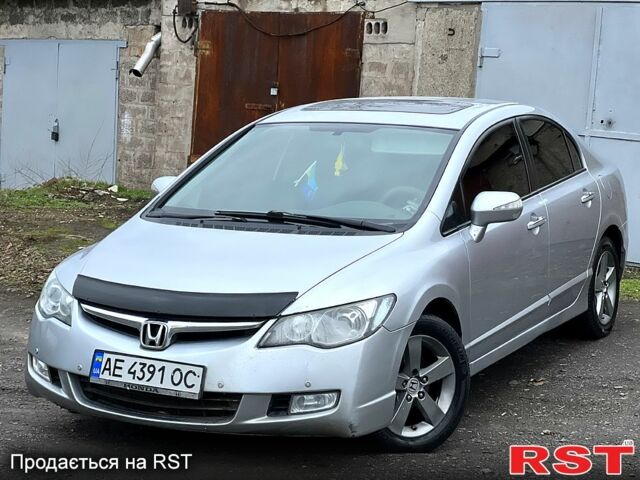 Хонда Цивик, объемом двигателя 18 л и пробегом 235 тыс. км за 6000 $, фото 1 на Automoto.ua