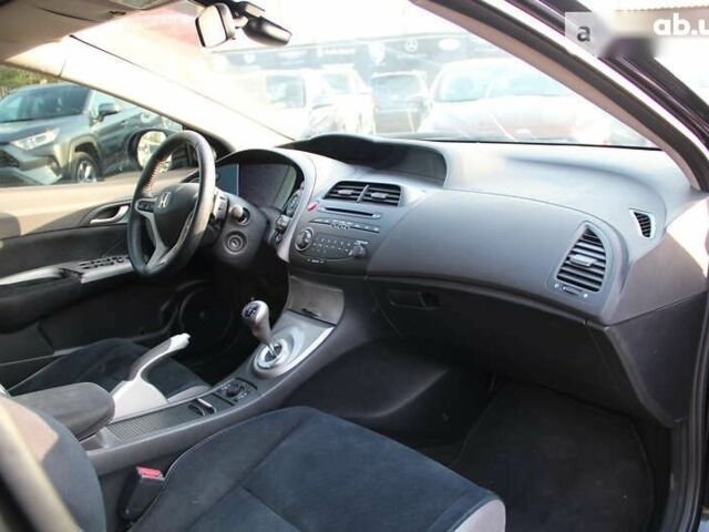 Хонда Цивик, объемом двигателя 1.8 л и пробегом 90 тыс. км за 6600 $, фото 13 на Automoto.ua