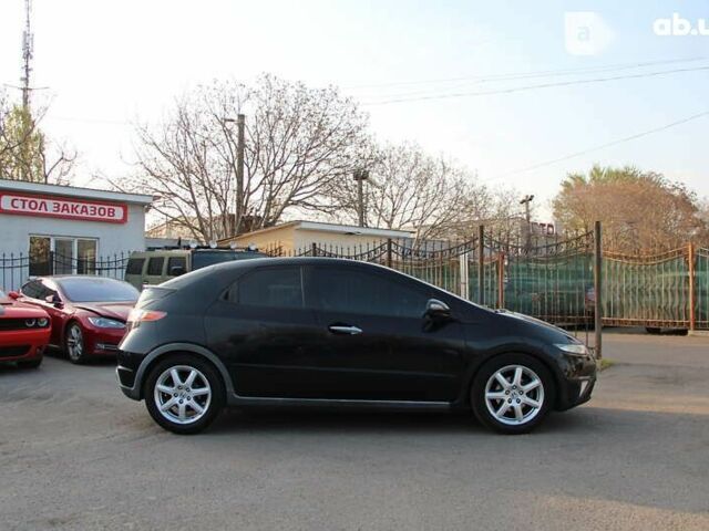 Хонда Цивик, объемом двигателя 1.8 л и пробегом 90 тыс. км за 6600 $, фото 2 на Automoto.ua