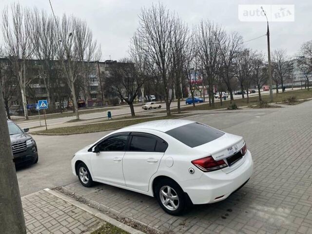 Хонда Цивик, объемом двигателя 1.8 л и пробегом 78 тыс. км за 9888 $, фото 9 на Automoto.ua