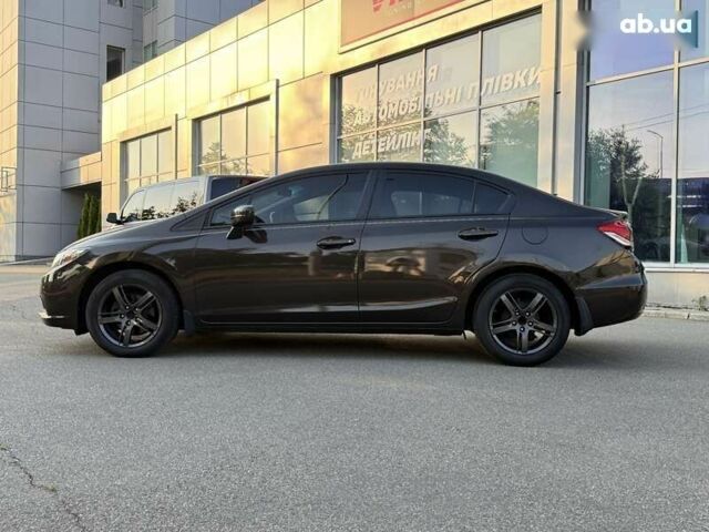 Хонда Цивик, объемом двигателя 1.8 л и пробегом 176 тыс. км за 9500 $, фото 3 на Automoto.ua