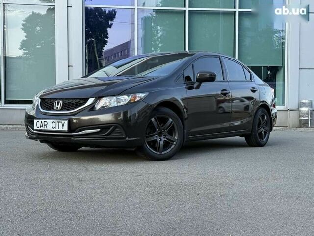 Хонда Цивик, объемом двигателя 1.8 л и пробегом 176 тыс. км за 9500 $, фото 2 на Automoto.ua