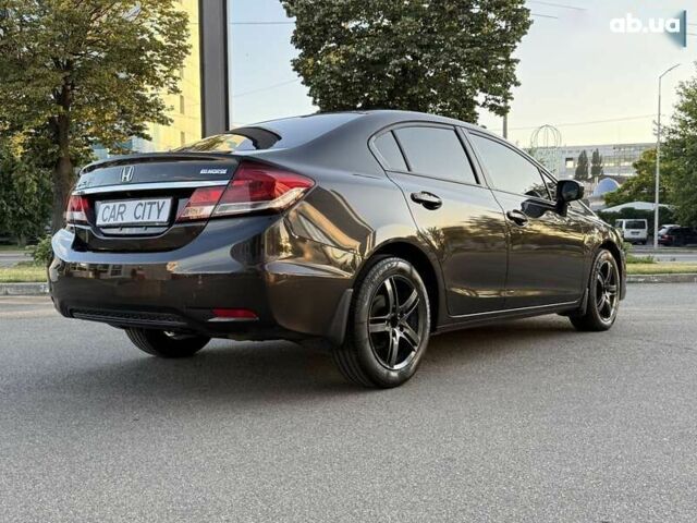 Хонда Цивик, объемом двигателя 1.8 л и пробегом 176 тыс. км за 9500 $, фото 6 на Automoto.ua