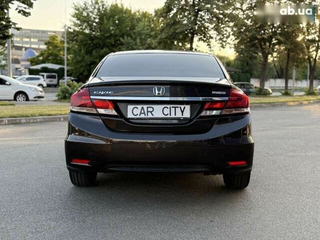 Хонда Цивик, объемом двигателя 1.8 л и пробегом 176 тыс. км за 9500 $, фото 5 на Automoto.ua