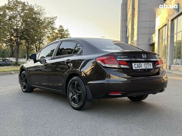 Хонда Цивик, объемом двигателя 1.8 л и пробегом 176 тыс. км за 9500 $, фото 4 на Automoto.ua