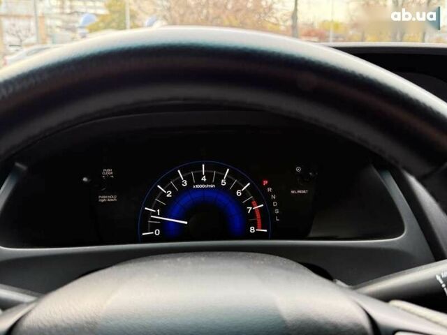 Хонда Цивик, объемом двигателя 1.8 л и пробегом 176 тыс. км за 8750 $, фото 18 на Automoto.ua