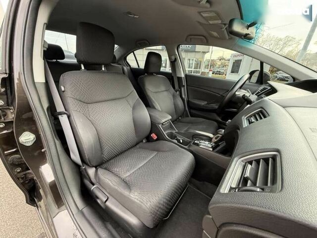 Хонда Цивик, объемом двигателя 1.8 л и пробегом 176 тыс. км за 8750 $, фото 12 на Automoto.ua