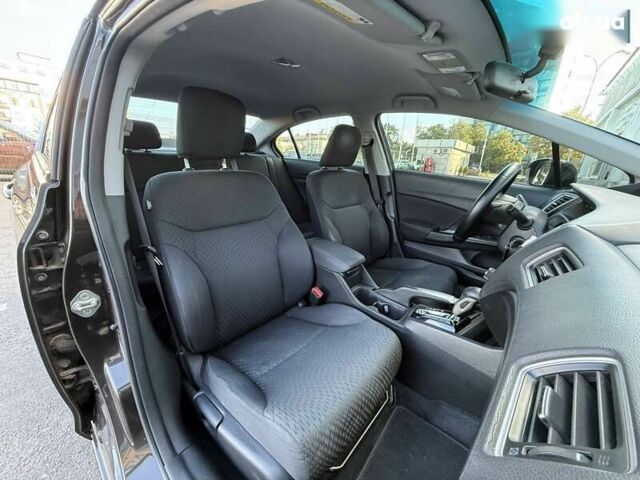 Хонда Цивик, объемом двигателя 1.8 л и пробегом 176 тыс. км за 9500 $, фото 14 на Automoto.ua