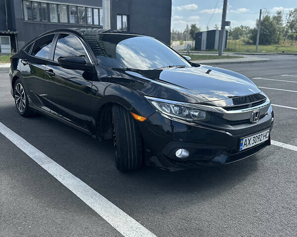 Хонда Цивик, объемом двигателя 2 л и пробегом 195 тыс. км за 12200 $, фото 2 на Automoto.ua