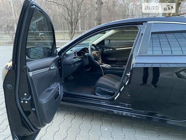 Хонда Сівік, об'ємом двигуна 2 л та пробігом 155 тис. км за 13900 $, фото 10 на Automoto.ua