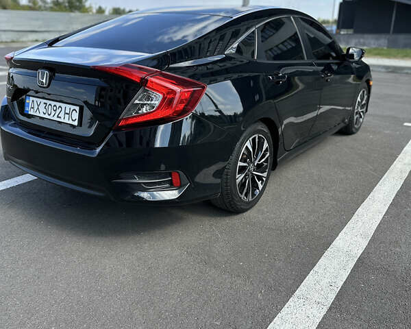 Хонда Цивик, объемом двигателя 2 л и пробегом 195 тыс. км за 12200 $, фото 5 на Automoto.ua