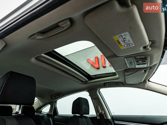 Хонда Цивик, объемом двигателя 1.6 л и пробегом 141 тыс. км за 15995 $, фото 19 на Automoto.ua