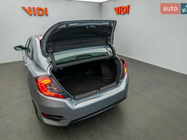 Хонда Цивик, объемом двигателя 1.6 л и пробегом 141 тыс. км за 15995 $, фото 6 на Automoto.ua