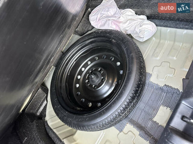 Хонда Цивик, объемом двигателя 2 л и пробегом 85 тыс. км за 16500 $, фото 31 на Automoto.ua