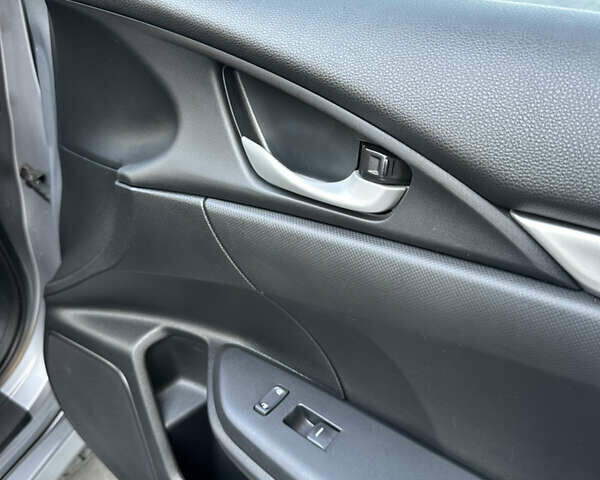 Хонда Цивик, объемом двигателя 2 л и пробегом 85 тыс. км за 16500 $, фото 12 на Automoto.ua