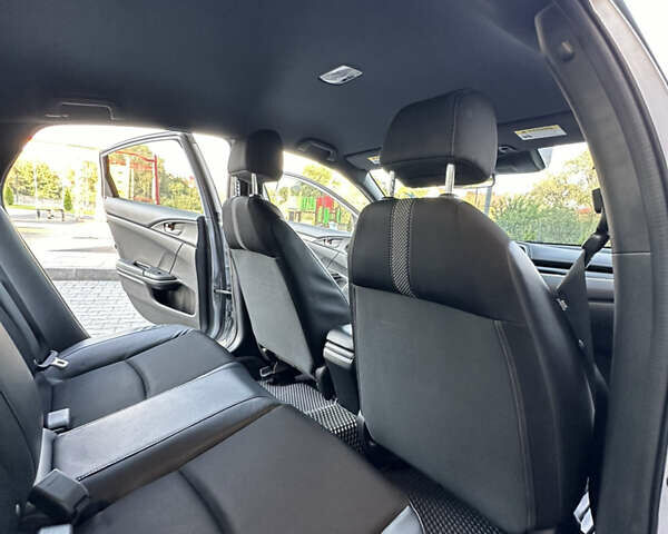 Хонда Цивик, объемом двигателя 2 л и пробегом 85 тыс. км за 16500 $, фото 24 на Automoto.ua