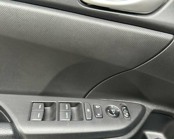 Хонда Цивик, объемом двигателя 2 л и пробегом 85 тыс. км за 16500 $, фото 53 на Automoto.ua