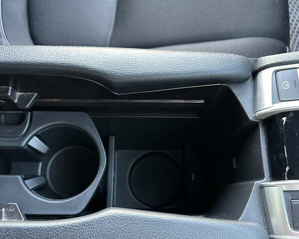 Хонда Цивик, объемом двигателя 2 л и пробегом 85 тыс. км за 16500 $, фото 18 на Automoto.ua