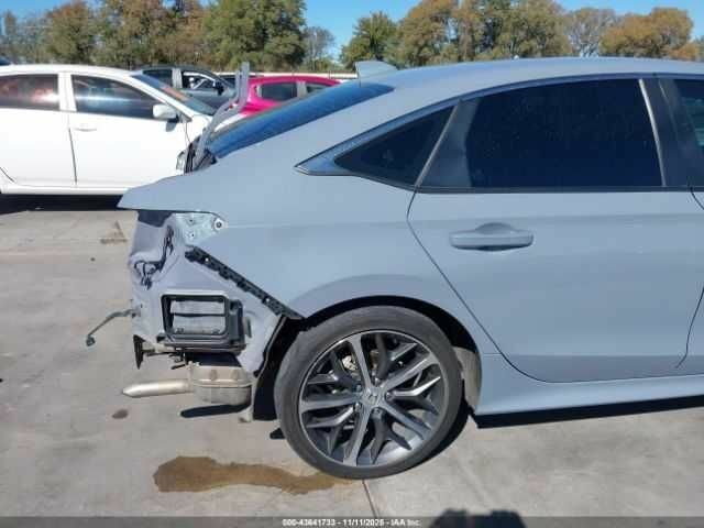 Хонда Цивик, объемом двигателя 1.5 л и пробегом 40 тыс. км за 6000 $, фото 18 на Automoto.ua