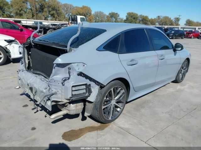 Хонда Цивик, объемом двигателя 1.5 л и пробегом 40 тыс. км за 6000 $, фото 3 на Automoto.ua