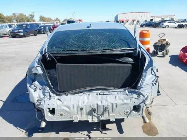 Хонда Цивик, объемом двигателя 1.5 л и пробегом 40 тыс. км за 6000 $, фото 16 на Automoto.ua