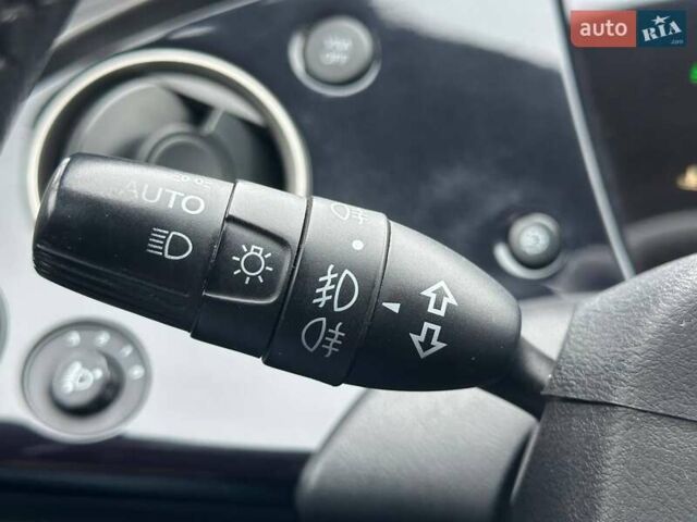 Желтый Хонда Цивик, объемом двигателя 1.34 л и пробегом 328 тыс. км за 5490 $, фото 18 на Automoto.ua